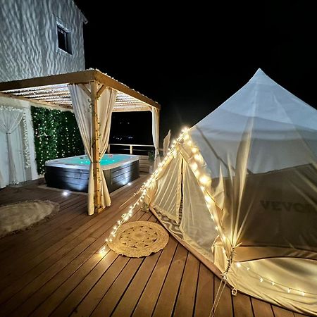 Love Room Tente Lodge Spa Mfg Chez C&C, Exclusivement Reservee Aux Adultes Cantaron Exteriör bild