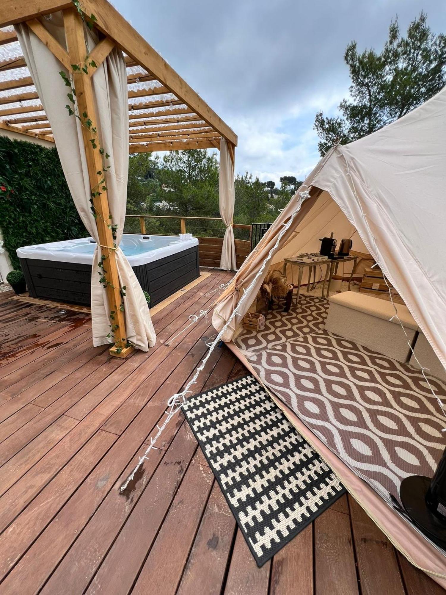 Love Room Tente Lodge Spa Mfg Chez C&C, Exclusivement Reservee Aux Adultes Cantaron Exteriör bild