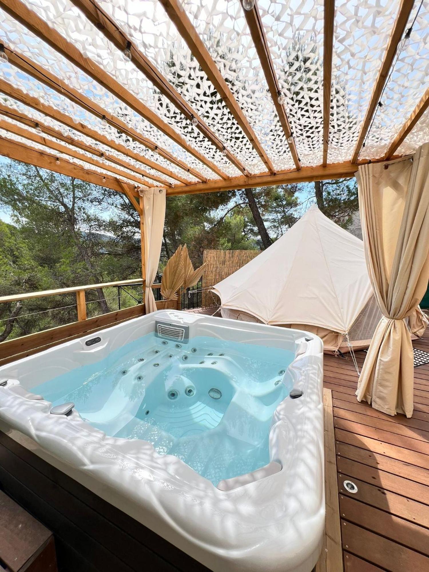 Love Room Tente Lodge Spa Mfg Chez C&C, Exclusivement Reservee Aux Adultes Cantaron Exteriör bild