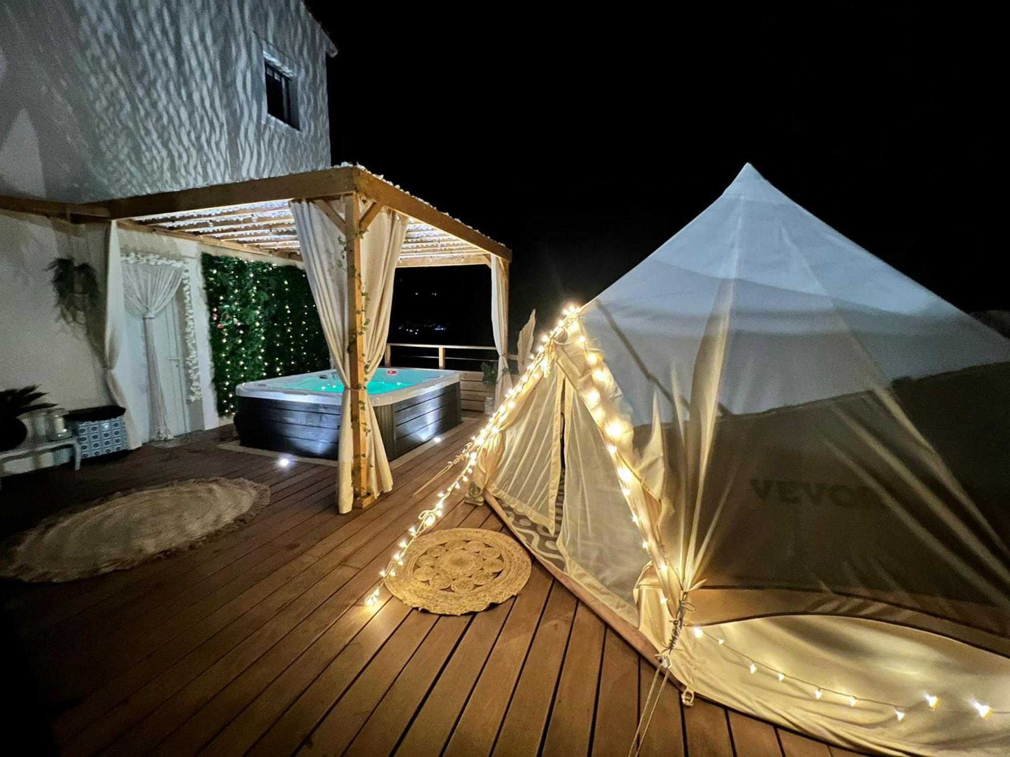 Love Room Tente Lodge Spa Mfg Chez C&C, Exclusivement Reservee Aux Adultes Cantaron Exteriör bild