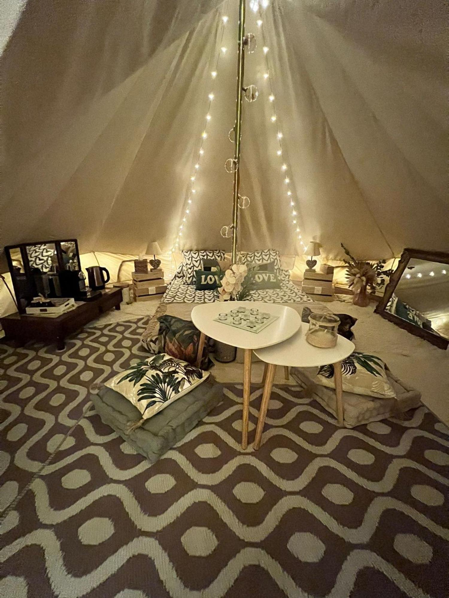 Love Room Tente Lodge Spa Mfg Chez C&C, Exclusivement Reservee Aux Adultes Cantaron Exteriör bild