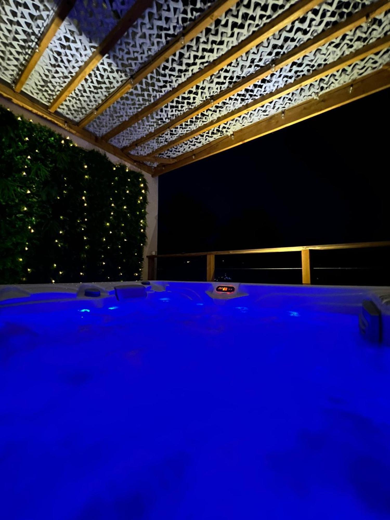 Love Room Tente Lodge Spa Mfg Chez C&C, Exclusivement Reservee Aux Adultes Cantaron Exteriör bild